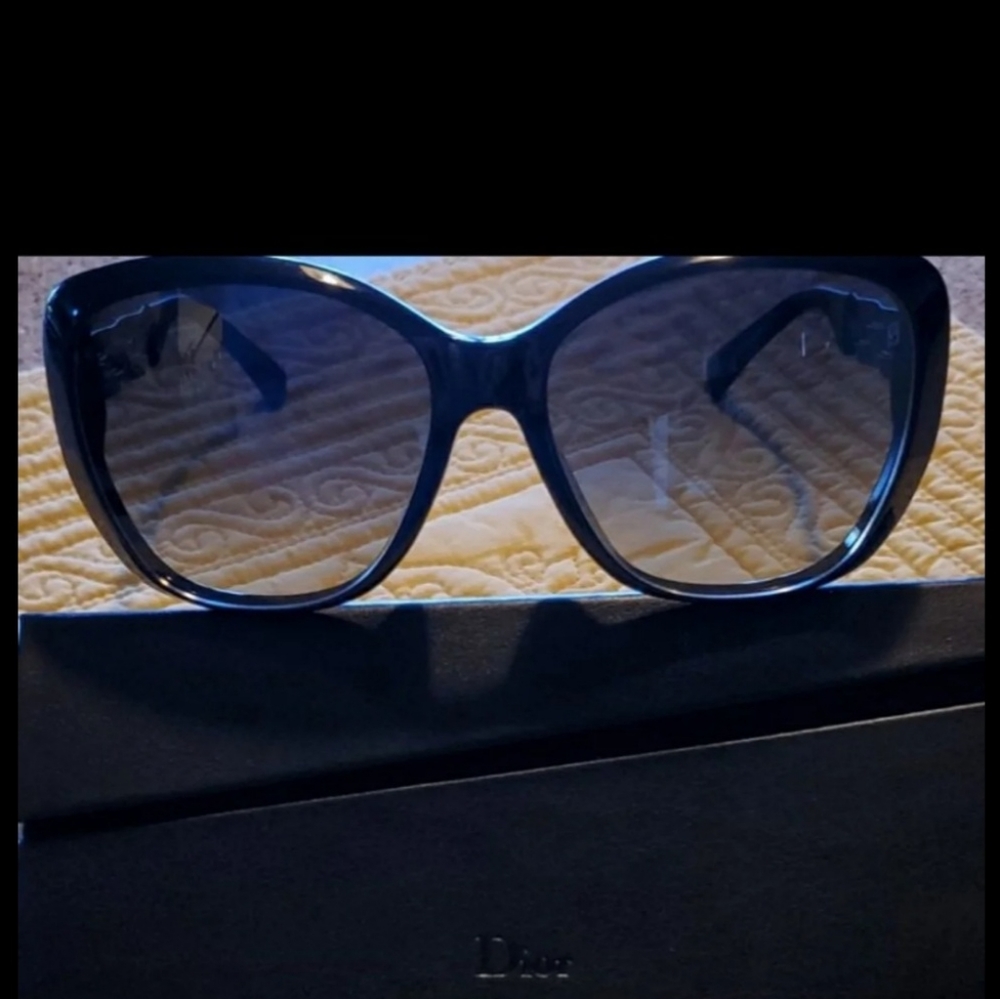 Dior Ribbons sunglass - Picture 3 of 8
